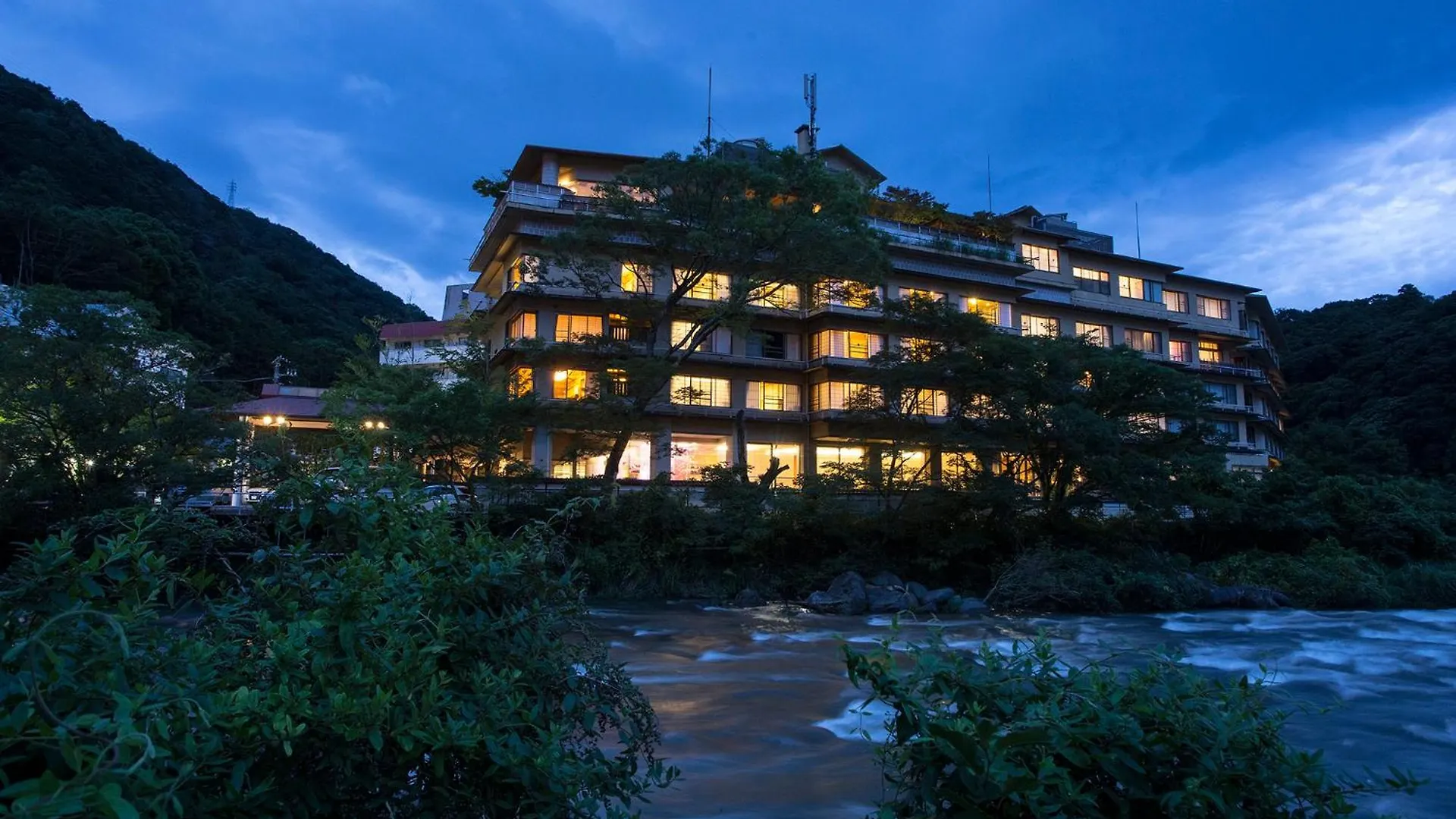 Hakone Yumoto Onsen Hotel Kajikaso Japão